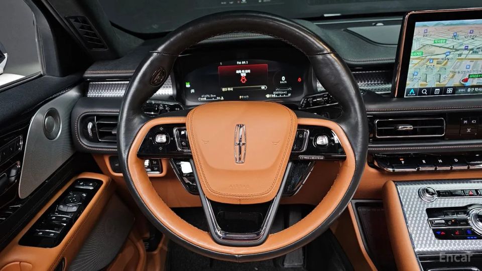 Lincoln Aviator