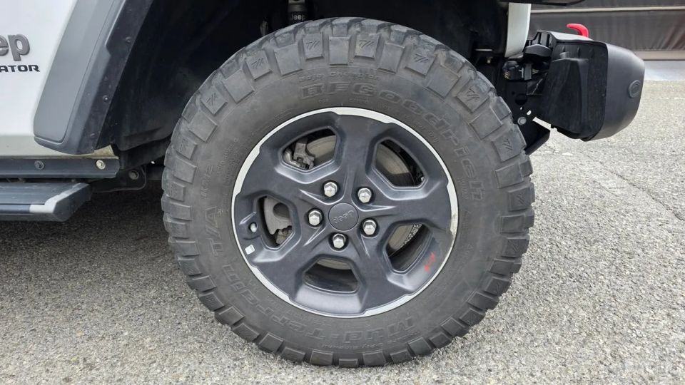 Jeep gladiator