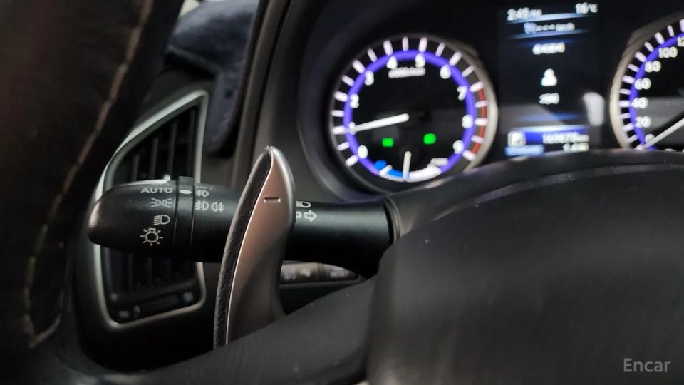 Infiniti Q50