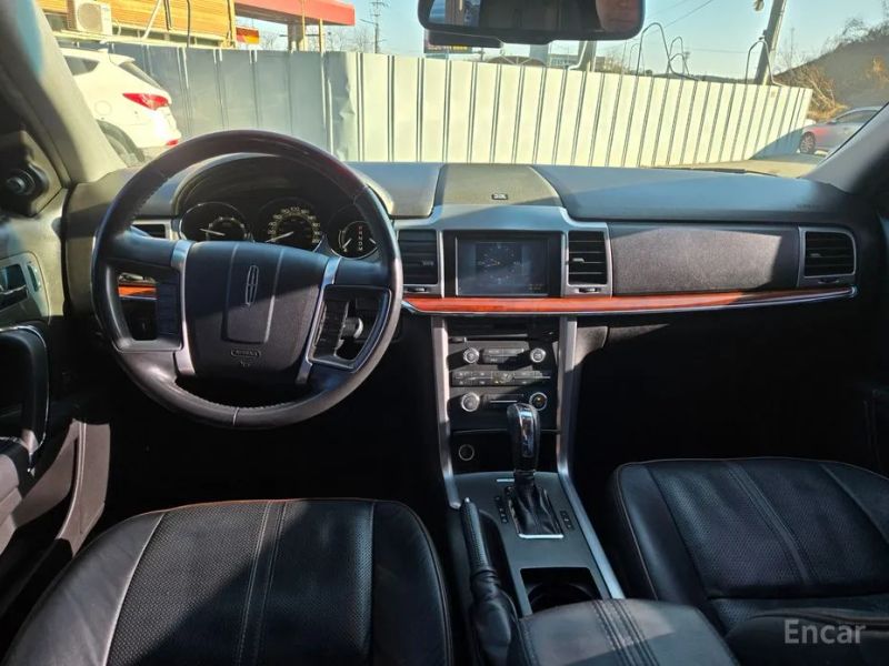 Lincoln MKZ