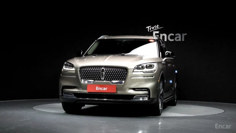 Lincoln Aviator