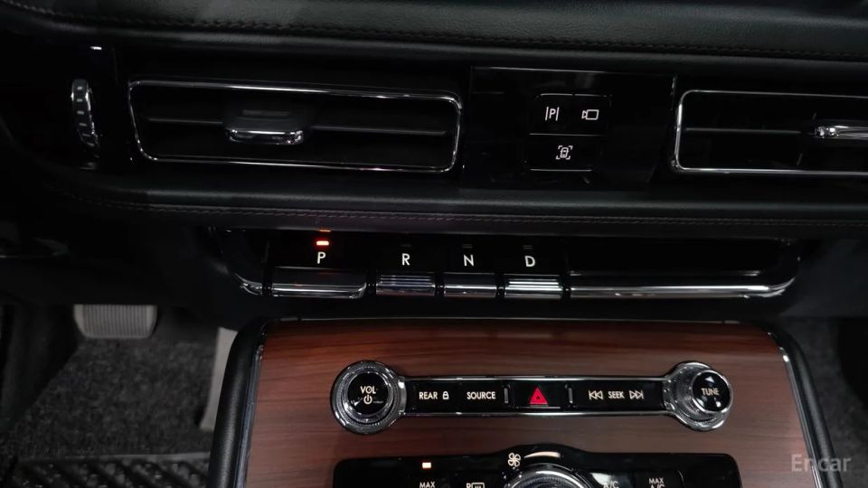 Lincoln Aviator