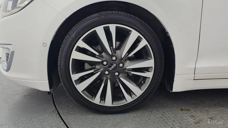 Lincoln MKZ