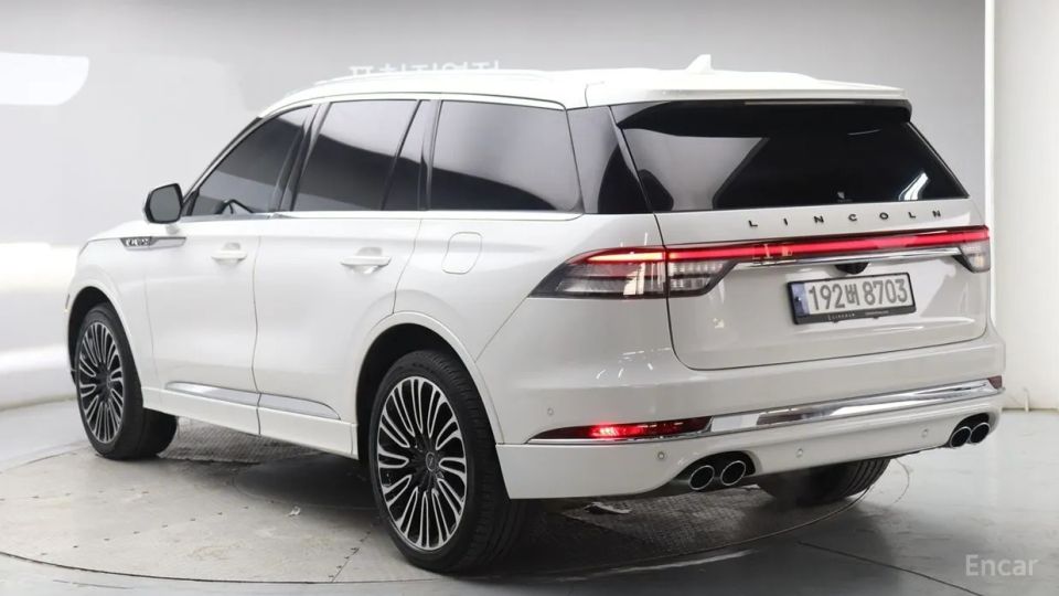 Lincoln Aviator