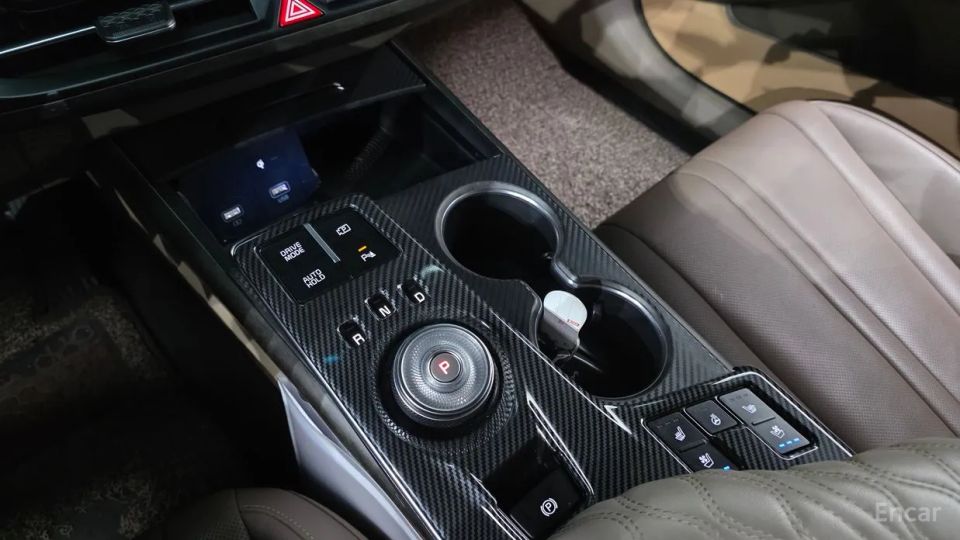Kia K8