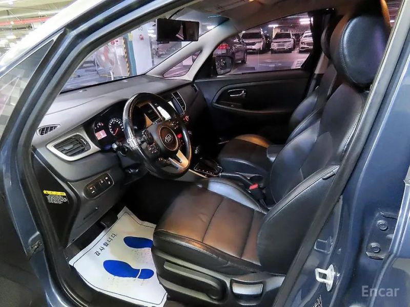 Kia Carens