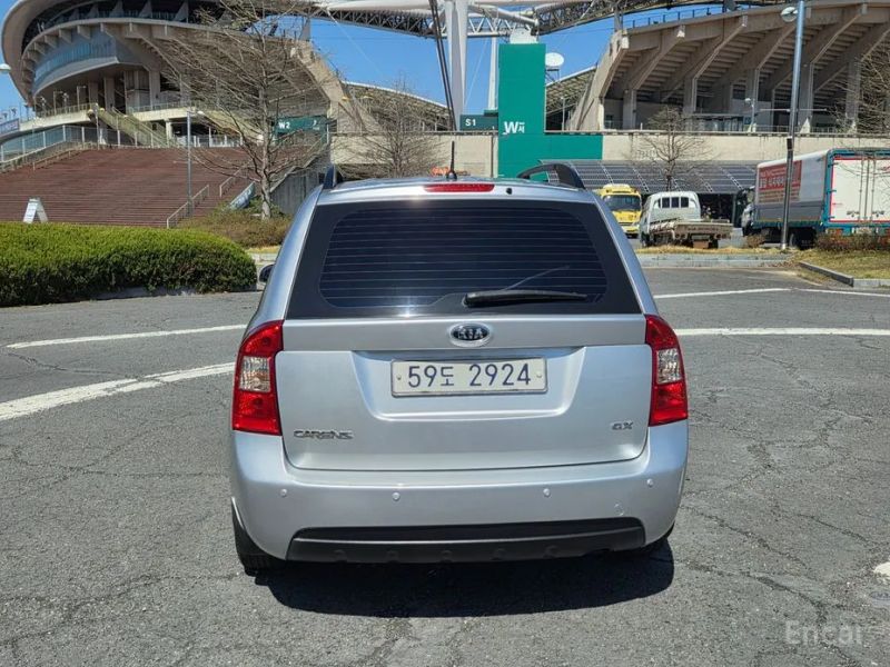 Kia Carens