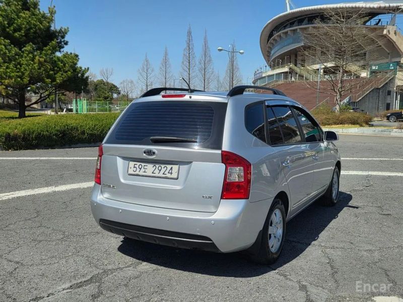 Kia Carens