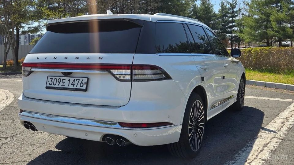 Lincoln Aviator