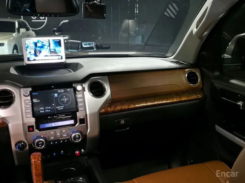 Toyota Tundra