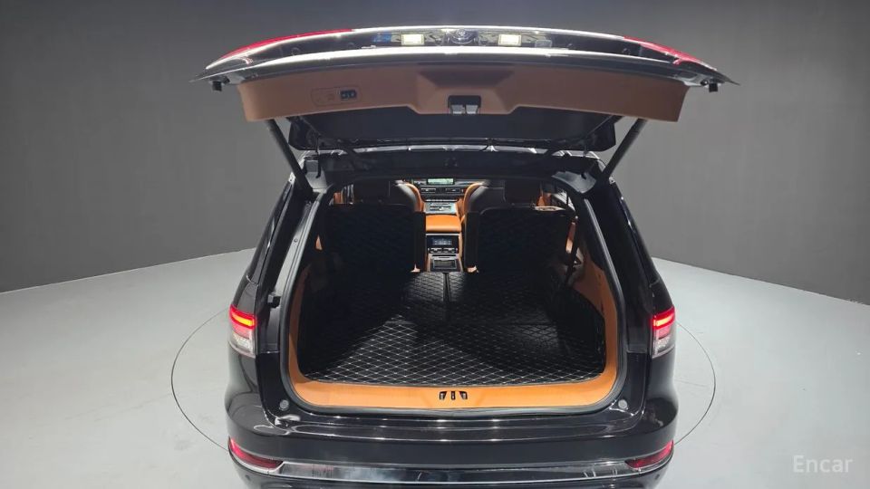 Lincoln Aviator