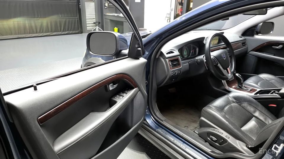 Volvo XC70