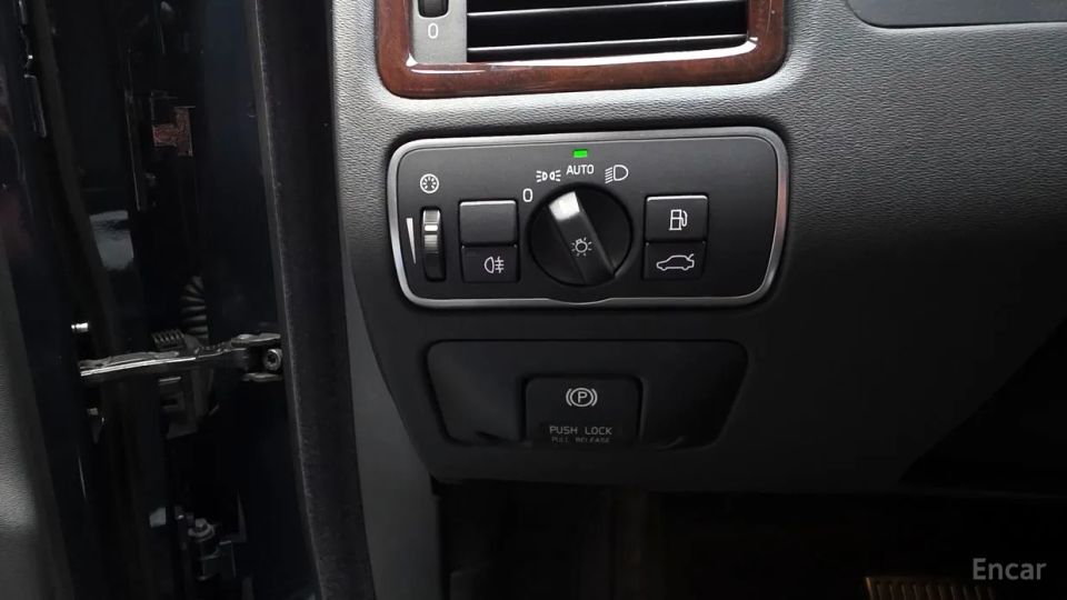 Volvo XC70