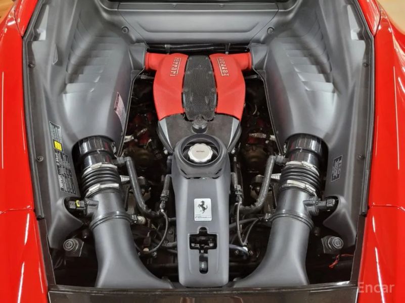 Ferrari F8