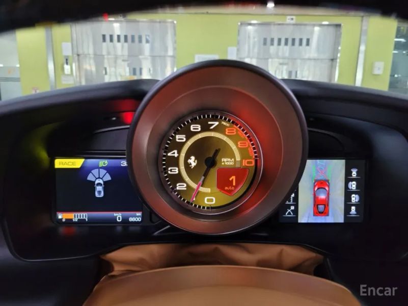 Ferrari F8