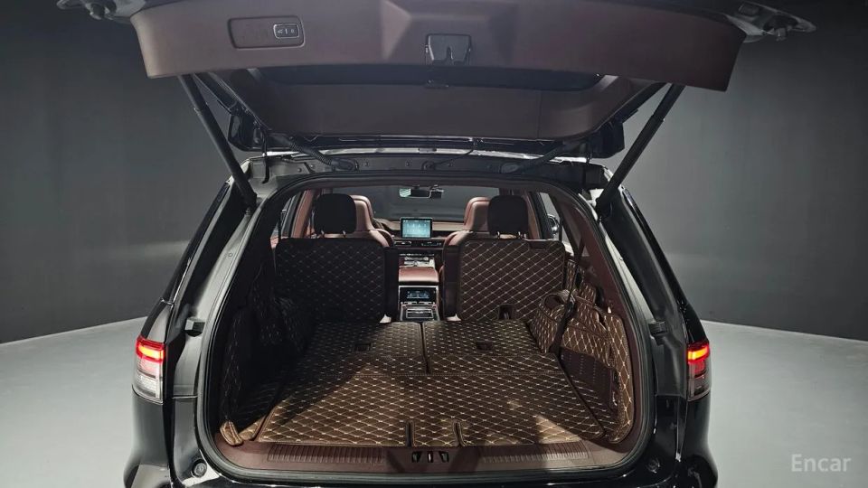 Lincoln Aviator