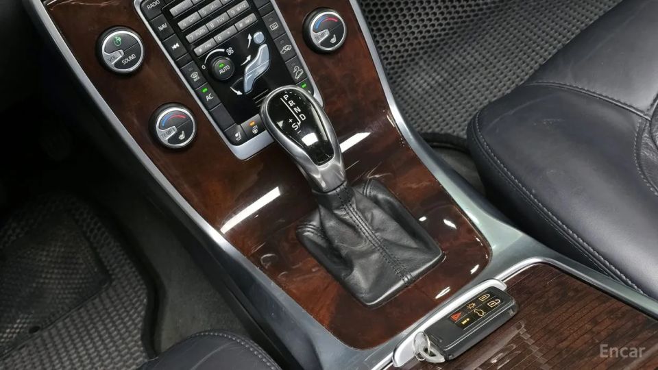 Volvo XC70