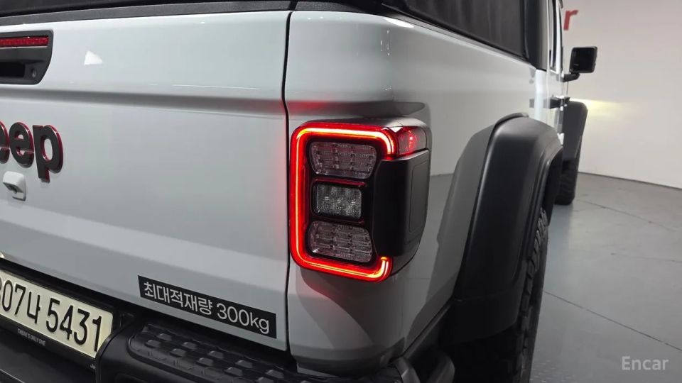 Jeep gladiator