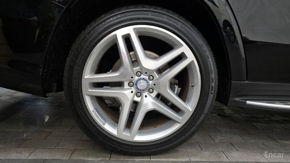 Mercedes-Benz GL-Class