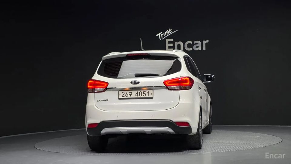 Kia Carens