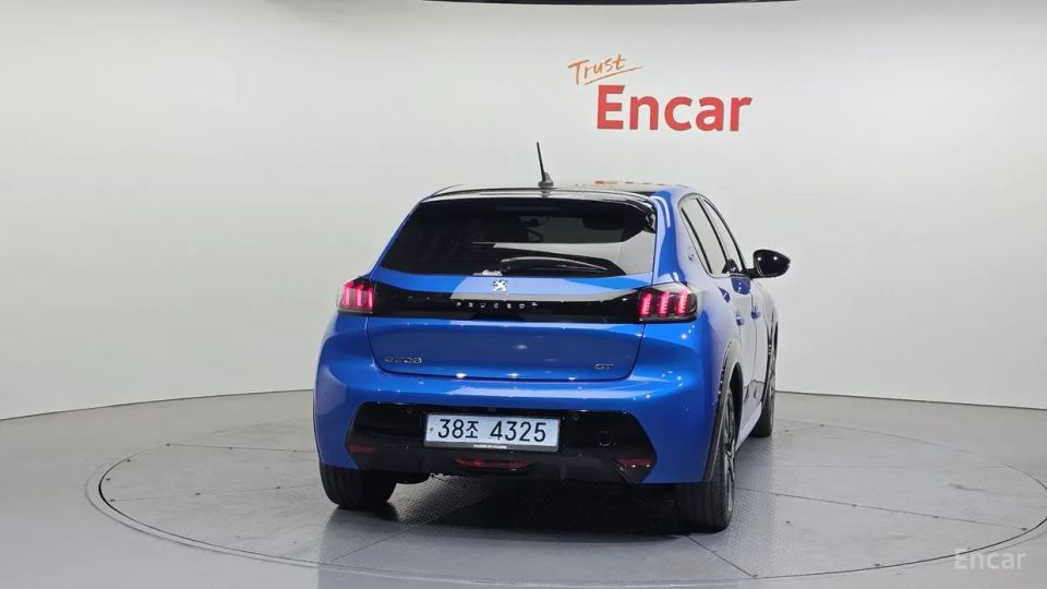 Peugeot 208