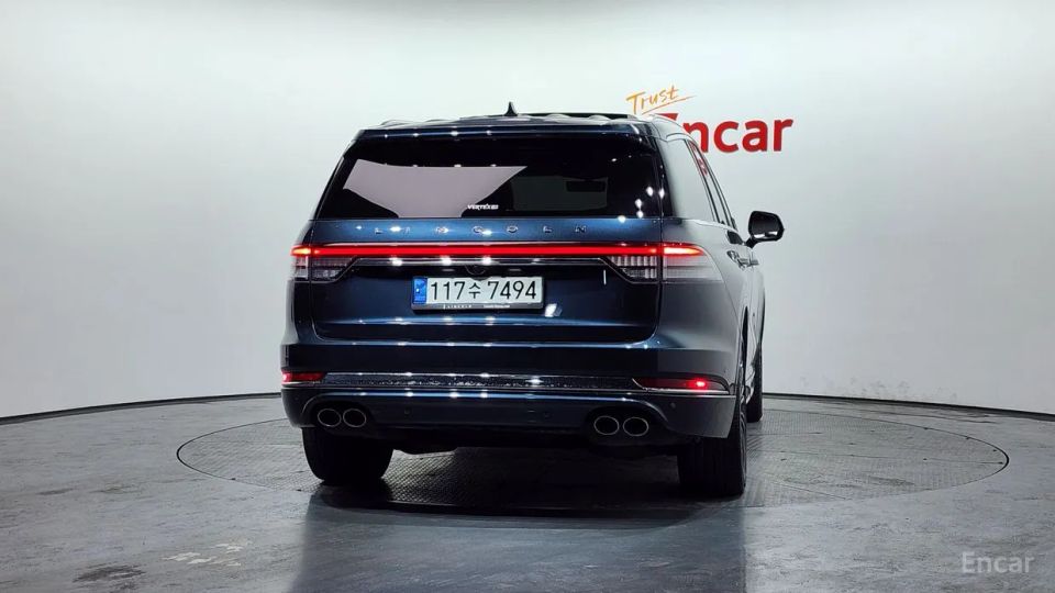 Lincoln Aviator