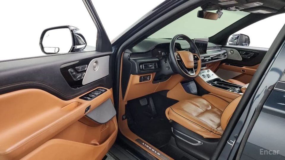 Lincoln Aviator