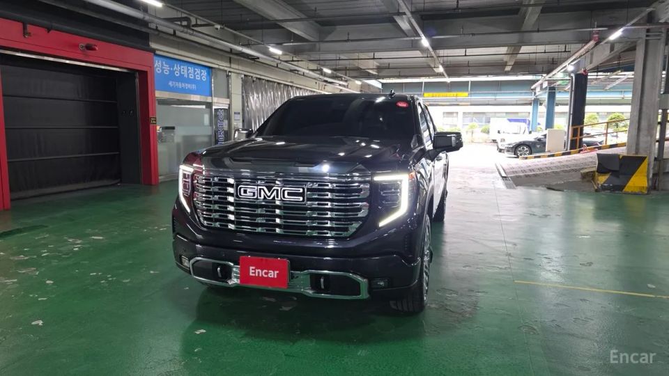 GMC Sierra