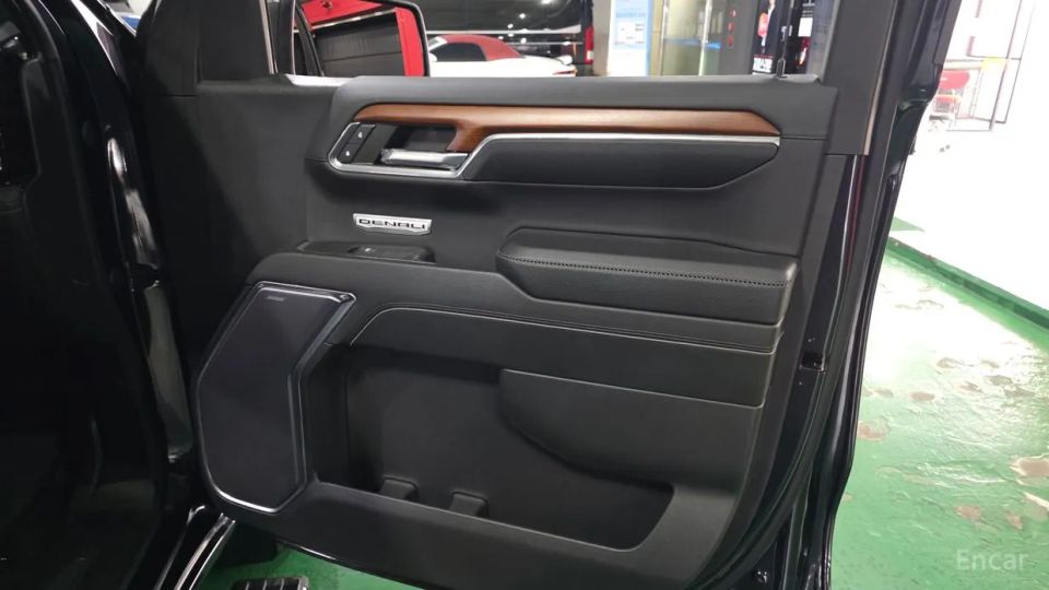 GMC Sierra