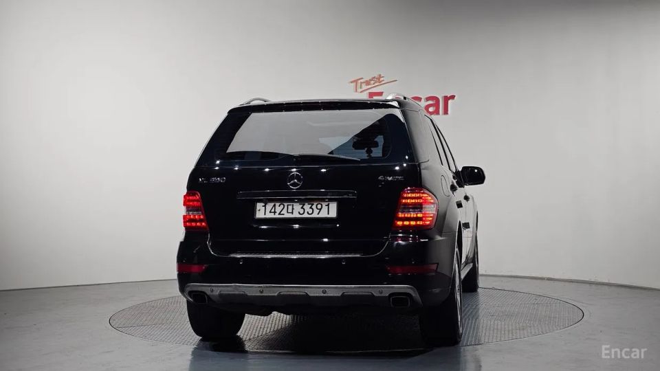 Mercedes-Benz M-class