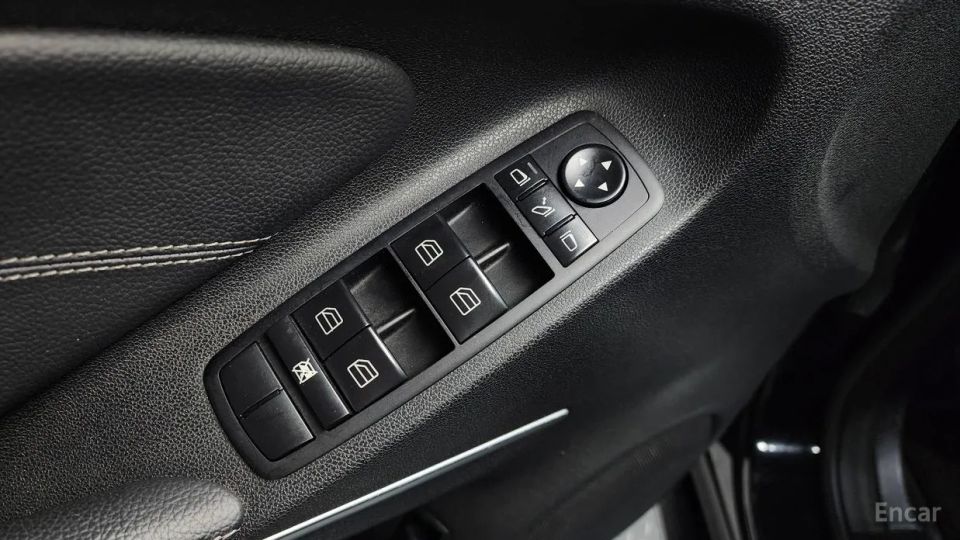Mercedes-Benz M-class