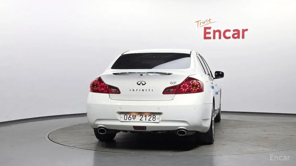 Infiniti G