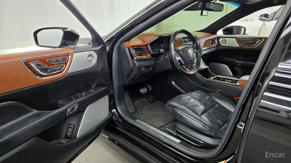 Lincoln Continental