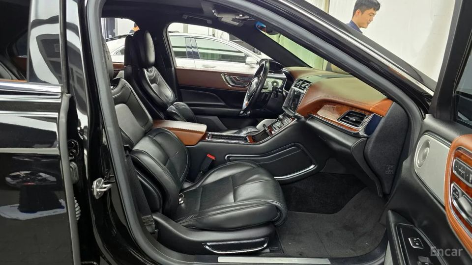 Lincoln Continental
