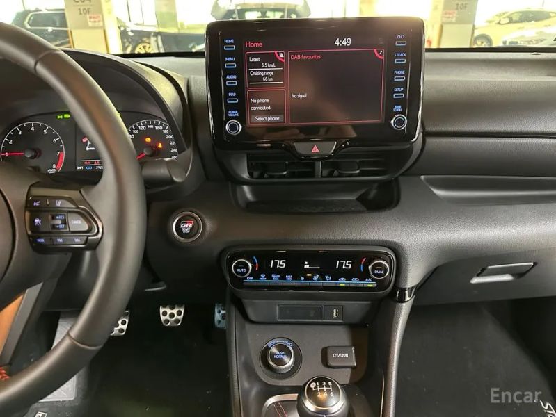 Toyota Yaris(Vitz)