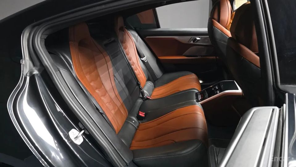 BMW 8-series