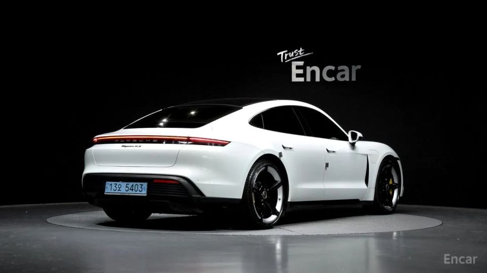 Porsche Taycan
