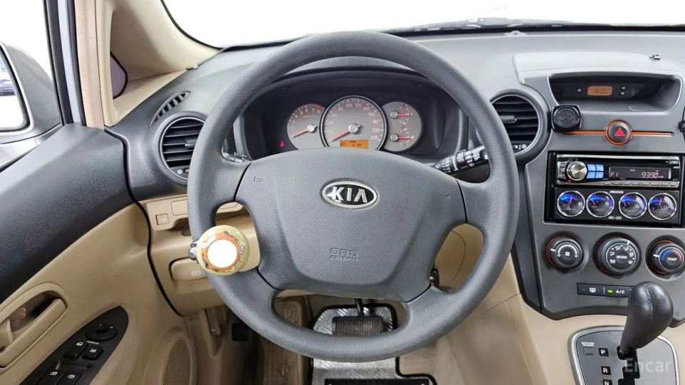 Kia Carens