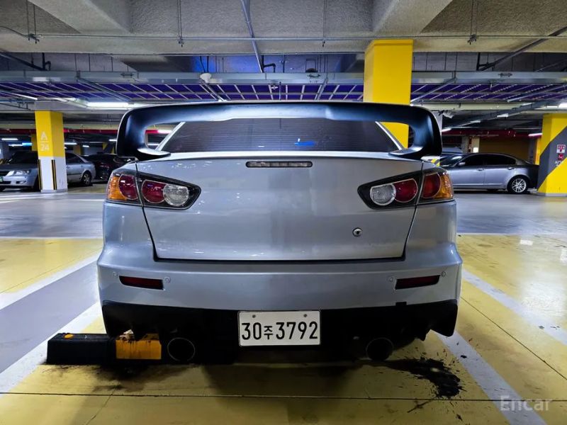 Mitsubishi Lancer