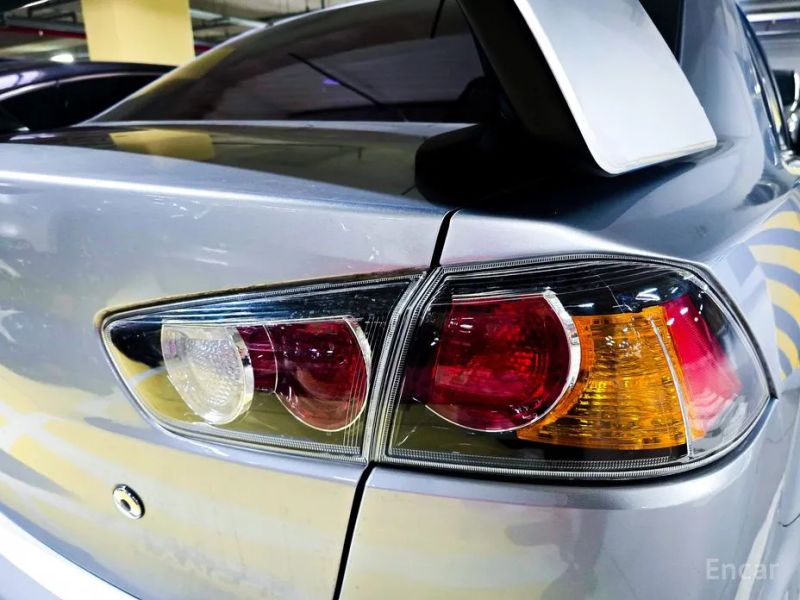 Mitsubishi Lancer