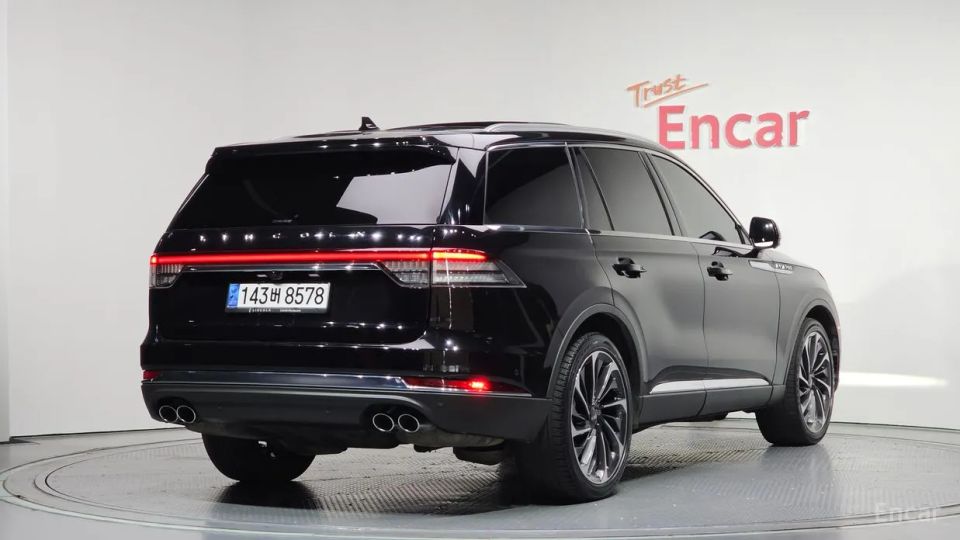 Lincoln Aviator