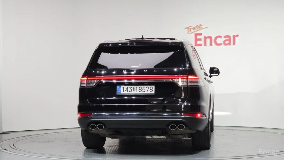 Lincoln Aviator