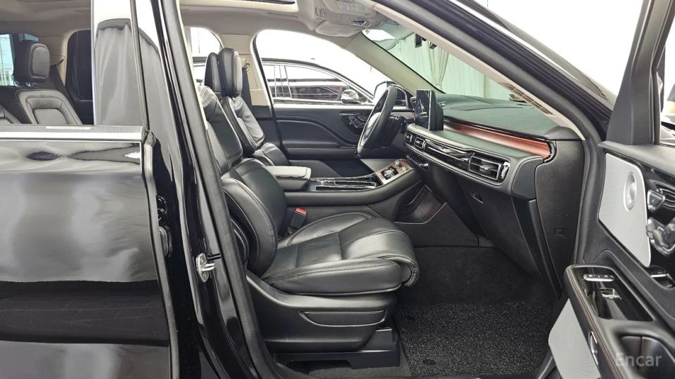 Lincoln Aviator