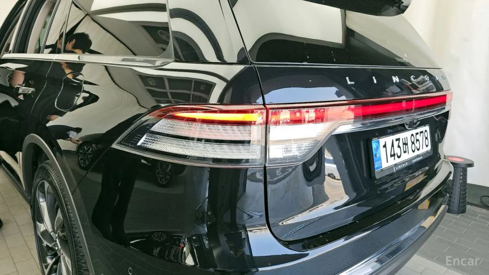 Lincoln Aviator