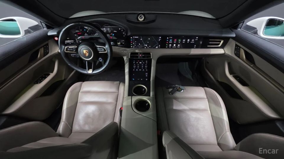 Porsche Taycan