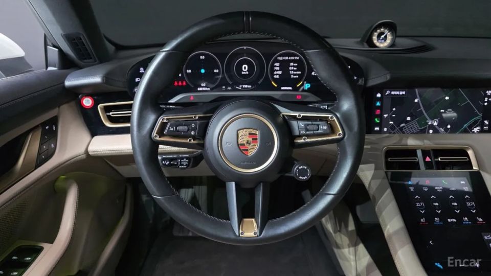 Porsche Taycan