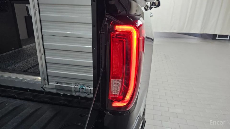 GMC Sierra