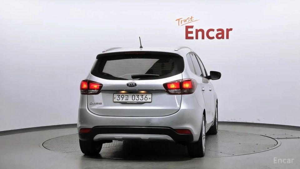Kia Carens