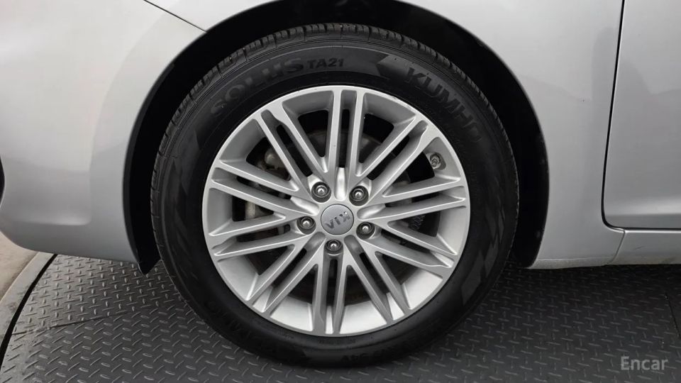 Kia Carens