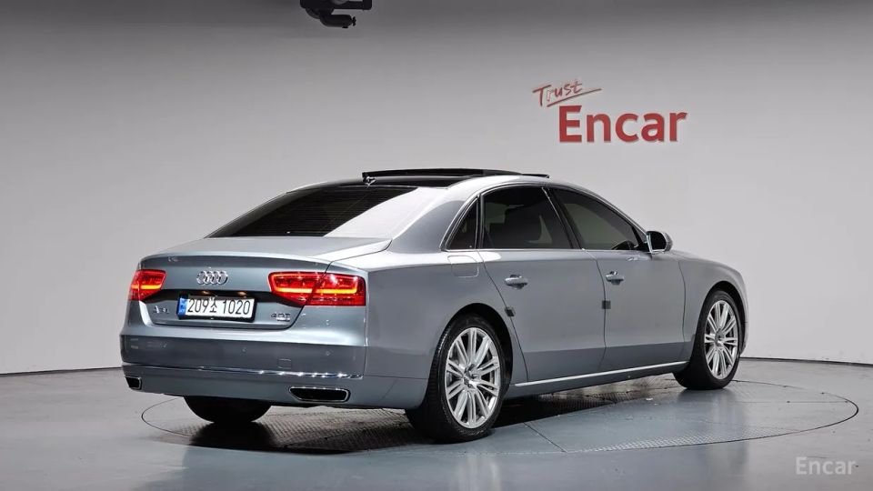 Audi A8